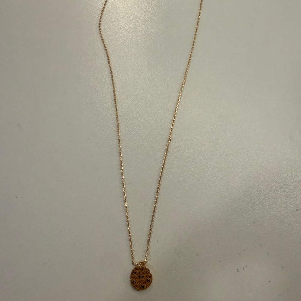 Gold Filigree Round Pendant Necklace - Women Jewelry